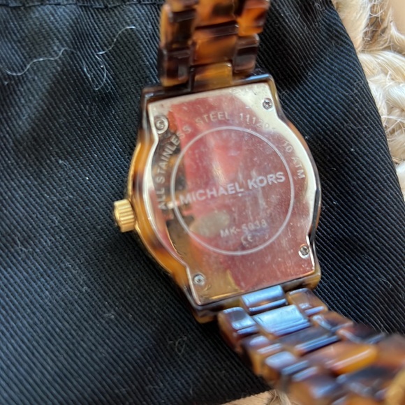 Michael Kors Tortoise Band Gold Watch - Picture 3 of 4